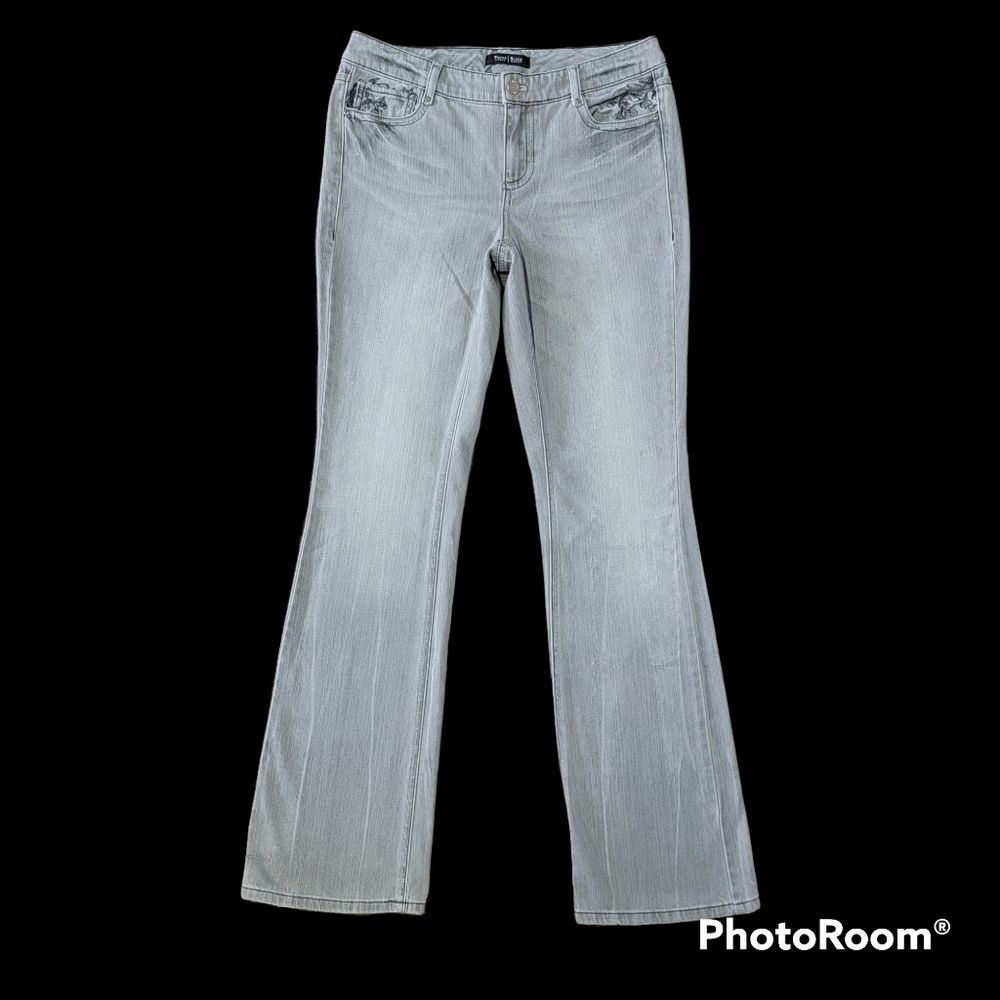 𝅺WHITE House Black Market Gray Bootcut Embroidered Jeans